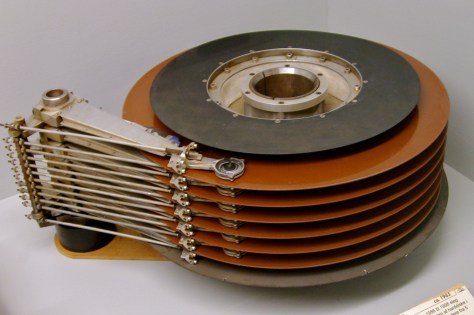 Harddisk garanti ve RMA süreci - açılmış harddisk görüntüsü